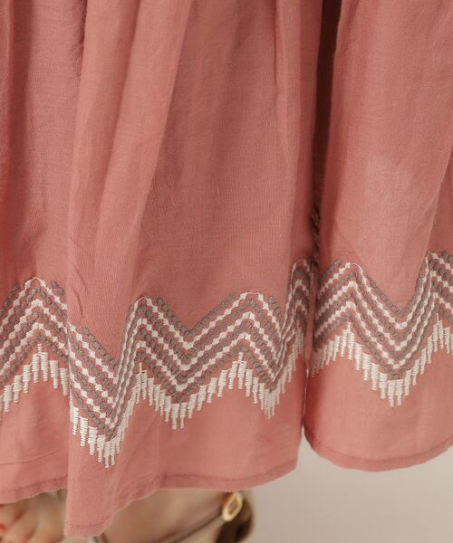 SHOO・LA・RUE / シューラルー ロング・マキシ丈スカート | ふわっと揺れる インド綿 ティアード刺繍スカート | 詳細12
