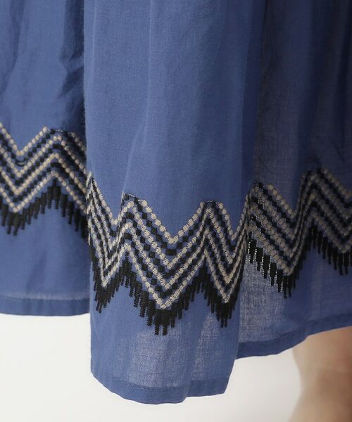 SHOO・LA・RUE / シューラルー ロング・マキシ丈スカート | ふわっと揺れる インド綿 ティアード刺繍スカート | 詳細16