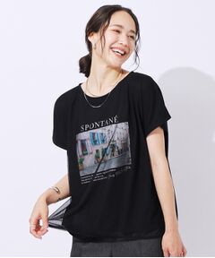 着るだけで旬な着こなしに フロントチュール重ねプリントTシャツ