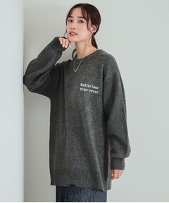 ロゴ刺繍が目を惹く ニットチュニック