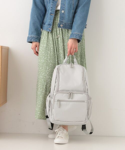 SHOO・LA・RUE/シューラルー 【撥水】多ポケット機能リュック ライトグレー(011) 00 SHOO・LA・RUE/シューラルー 【撥水】多ポケット機能リュック ライトグレー(011) 00