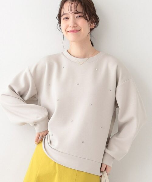 SHOO・LA・RUE/シューラルー 【S-LL】もちさら ビジュー付きトップス ライトベージュ(051) 01(S) SHOO・LA・RUE/シューラルー 【S-LL】もちさら ビジュー付きトップス ライトベージュ(051) 01(S)