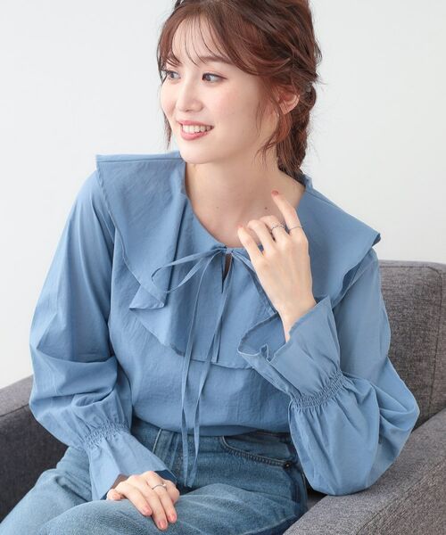 SHOO・LA・RUE/シューラルー 【洗える/S-LL】甘すぎない大人のフリルブラウス ブルー(091) 02(M) SHOO・LA・RUE/シューラルー 【洗える/S-LL】甘すぎない大人のフリルブラウス ブルー(091) 02(M)
