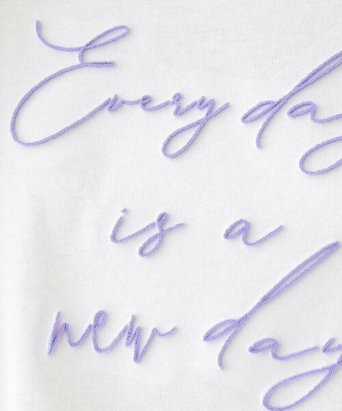 SHOO・LA・RUE / シューラルー カットソー | 【S-LL】ロゴの立体感が魅力 ブラシ刺繍ロンT | 詳細4