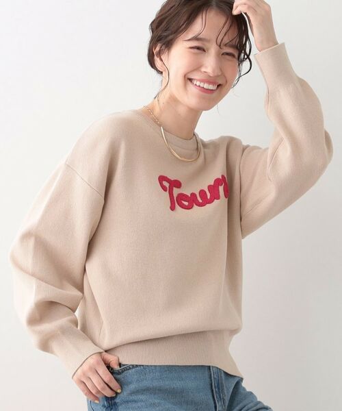 SHOO・LA・RUE/シューラルー 【洗える/S-LL/ちくちくしにくい】ロゴ入りスウェットライクニット ベージュ(052) 04(LL) SHOO・LA・RUE/シューラルー 【洗える/S-LL/ちくちくしにくい】ロゴ入りスウェットライクニット ベージュ(052) 04(LL)