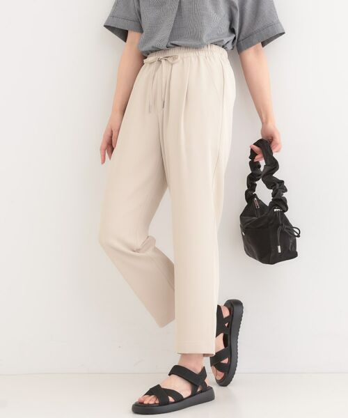 SHOO・LA・RUE/シューラルー 【洗える/SS-3L】さらさらぷるん イージーテーパードパンツ ベージュ(052) 02(M) SHOO・LA・RUE/シューラルー 【洗える/SS-3L】さらさらぷるん イージーテーパードパンツ ベージュ(052) 02(M)