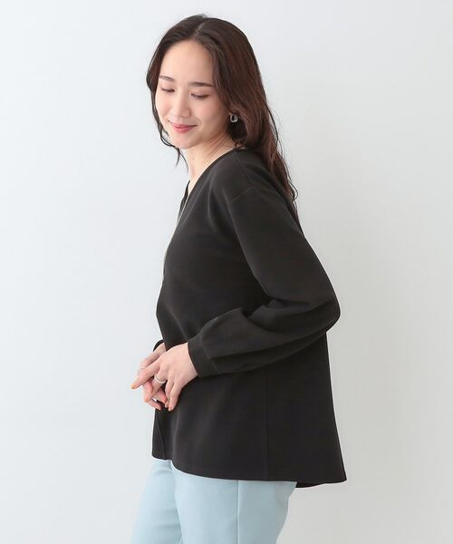 SHOO・LA・RUE / シューラルー シャツ・ブラウス | 【S-LL/2点セット】大人の上品シルエット アクセ付き Vネックトップス | 詳細6