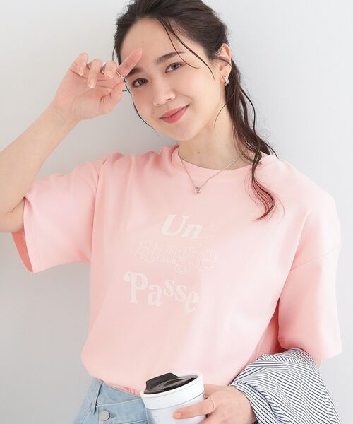SHOO・LA・RUE/シューラルー 【S-LL】大人っぽい雰囲気に フロッキーロゴTシャツ ピンク(071) 01(S) SHOO・LA・RUE/シューラルー 【S-LL】大人っぽい雰囲気に フロッキーロゴTシャツ ピンク(071) 01(S)