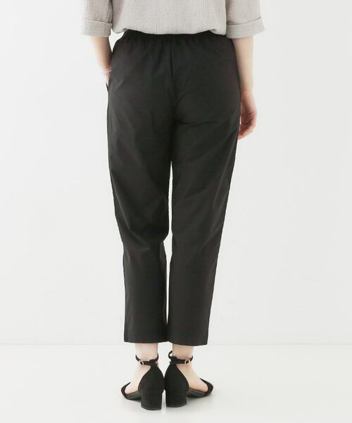 SHOO・LA・RUE / シューラルー ショート・ハーフ・半端丈パンツ | 【洗える/S-LL/ひんやり】さらっとしたタッチが癖になる ストレッチテーパードパンツ | 詳細2