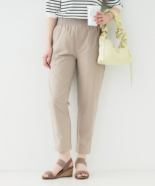 SHOO・LA・RUE/シューラルー さらっとしたタッチが癖になる ストレッチテーパードパンツ ベージュ(052) 03(L) SHOO・LA・RUE/シューラルー さらっとしたタッチが癖になる ストレッチテーパードパンツ ベージュ(052) 03(L)