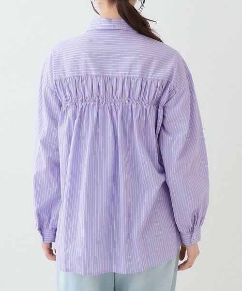 SHOO・LA・RUE / シューラルー シャツ・ブラウス | 【洗える】バックギャザーがポイント 綿ワッシャー前開きシャツ | 詳細23