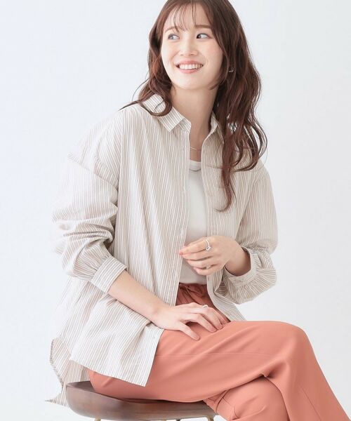 SHOO・LA・RUE/シューラルー 【洗える/S-LL】バックギャザーがポイント 綿ワッシャー前開きシャツ ピンクベージュ(353) 03(L) SHOO・LA・RUE/シューラルー 【洗える/S-LL】バックギャザーがポイント 綿ワッシャー前開きシャツ ピンクベージュ(353) 03(L)