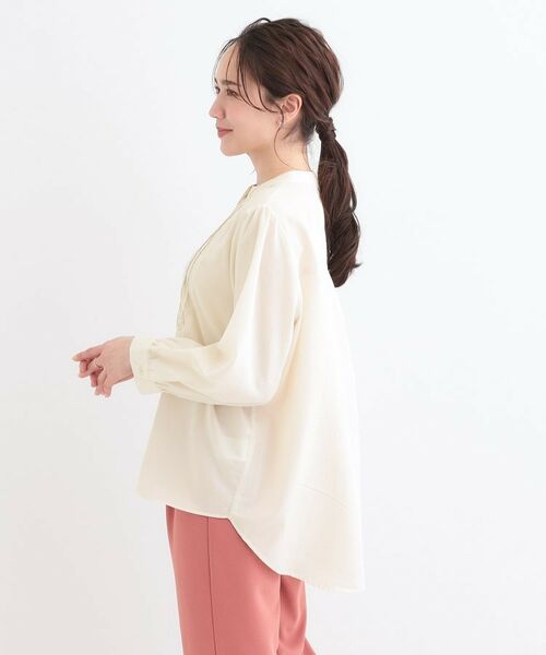 SHOO・LA・RUE / シューラルー シャツ・ブラウス | 【S-LL】お顔周りを華やかに おりがみタックブラウス | 詳細2