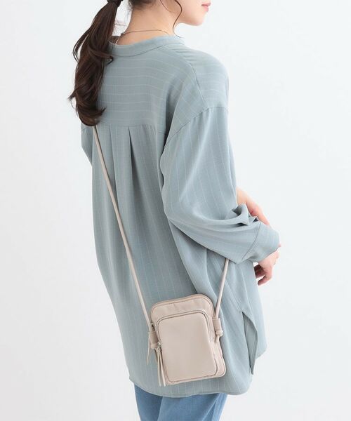 SHOO・LA・RUE/シューラルー 【撥水】立体ポケットミニショルダーバッグ グレー(012) 00 SHOO・LA・RUE/シューラルー 【撥水】立体ポケットミニショルダーバッグ グレー(012) 00