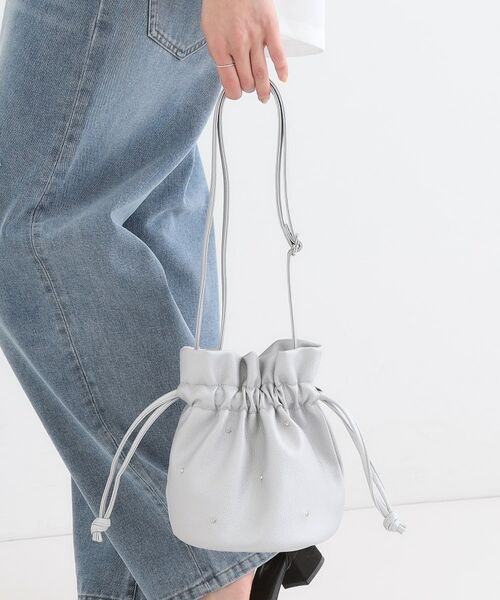 SHOO・LA・RUE / シューラルー ショルダーバッグ | キラキラパーツ付き巾着ショルダーバッグ | 詳細2