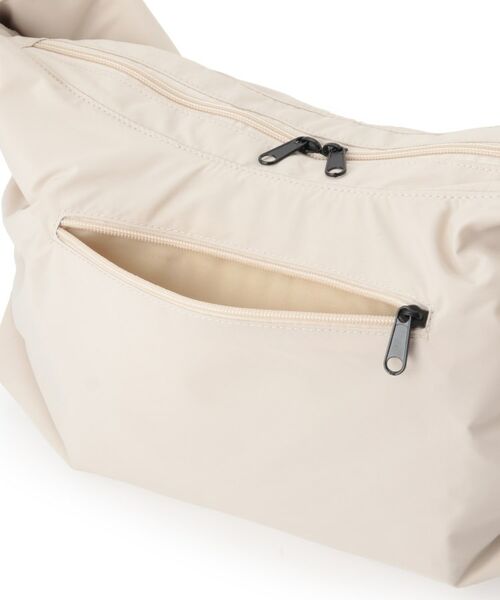 SHOO・LA・RUE / シューラルー ショルダーバッグ | 【撥水】たっぷり入る サイドドロスト ショルダーバッグ | 詳細18