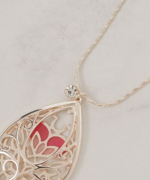 SHOO・LA・RUE / シューラルー ネックレス・ペンダント・チョーカー | ステンドグラス風透かしモチーフネックレス | 詳細3