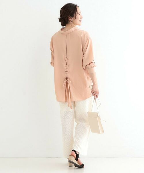 SHOO・LA・RUE / シューラルー シャツ・ブラウス | 【S-LL】後ろ姿も抜かりなく バックレースアップシャツ | 詳細11