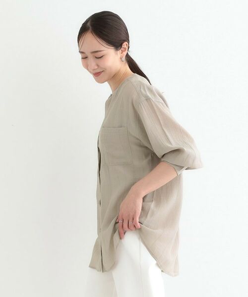 SHOO・LA・RUE / シューラルー シャツ・ブラウス | 【高レビュー】大人のシアー感 バンドカラーシャツ | 詳細10