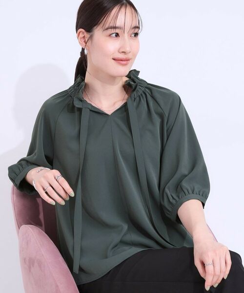 SHOO・LA・RUE / シューラルー シャツ・ブラウス | 【洗える/ひんやり/S-LL】フェミニンもクールも フリルリボン5分袖ブラウス(チャコールグレー(014))