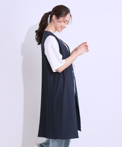 SHOO・LA・RUE / シューラルー ベスト | 【S-LL/体型カバー】後ろ姿もきれい見え バックプリーツジレ | 詳細2