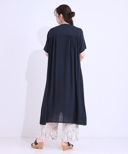 SHOO・LA・RUE / シューラルー ミニ丈・ひざ丈ワンピース | さらさら ドビーギャザー シャツワンピース | 詳細7