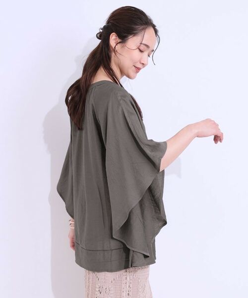 SHOO・LA・RUE / シューラルー シャツ・ブラウス | 【洗える/ひんやり】涼しく体型カバー お袖フレア ドレープブラウス | 詳細6