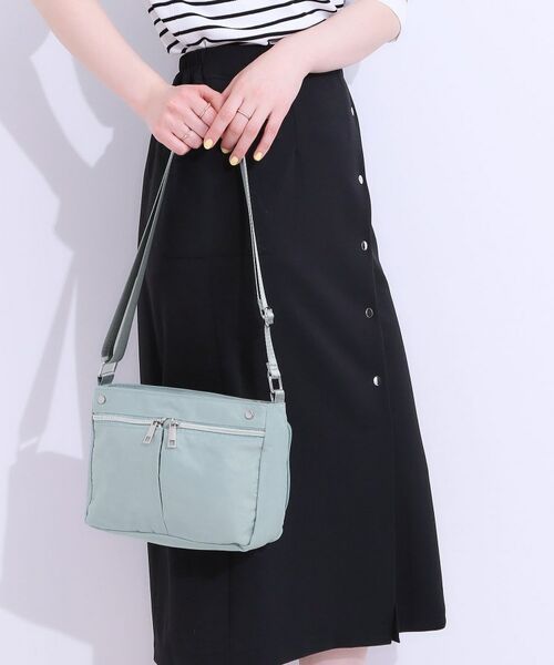 SHOO・LA・RUE/シューラルー 【撥水】フロント2ポケットショルダーバッグ ブルー(091) 00 SHOO・LA・RUE/シューラルー 【撥水】フロント2ポケットショルダーバッグ ブルー(091) 00