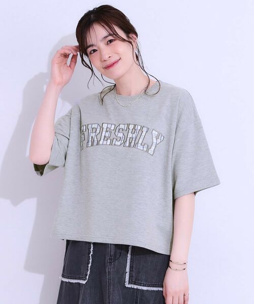 SHOO・LA・RUE / シューラルー カットソー | 【S-LL】ゆるっと大人カジュアルに 柄ロゴアソート ミニ裏毛トップス | 詳細1