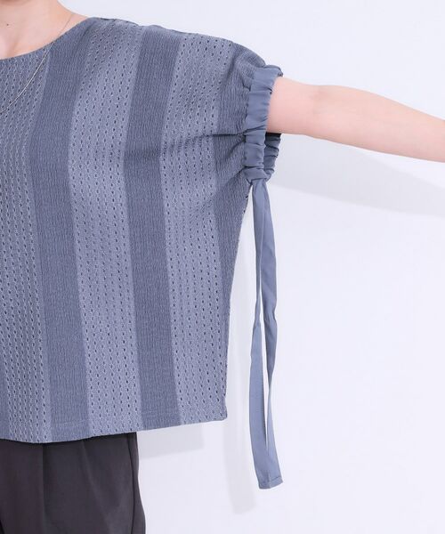 SHOO・LA・RUE / シューラルー シャツ・ブラウス | 【S-LL/二の腕カバー】お袖ギャザーリボン アイレット刺繍トップス | 詳細19