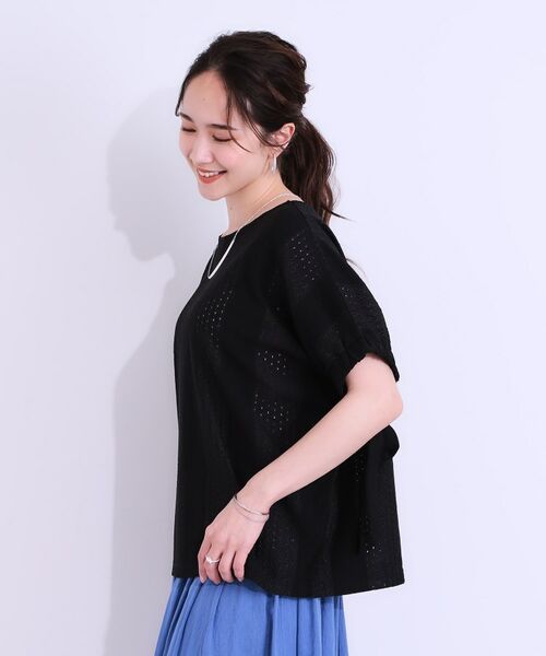 SHOO・LA・RUE / シューラルー シャツ・ブラウス | 【S-LL/二の腕カバー】お袖ギャザーリボン アイレット刺繍トップス | 詳細6