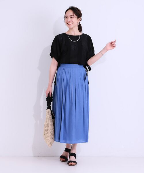 SHOO・LA・RUE / シューラルー シャツ・ブラウス | 【S-LL/二の腕カバー】お袖ギャザーリボン アイレット刺繍トップス | 詳細7