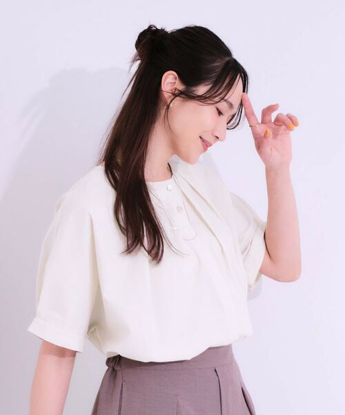 SHOO・LA・RUE / シューラルー シャツ・ブラウス | 【洗える/S-LL】大人の上品シルエット タックデザイン 5分袖ブラウス | 詳細2