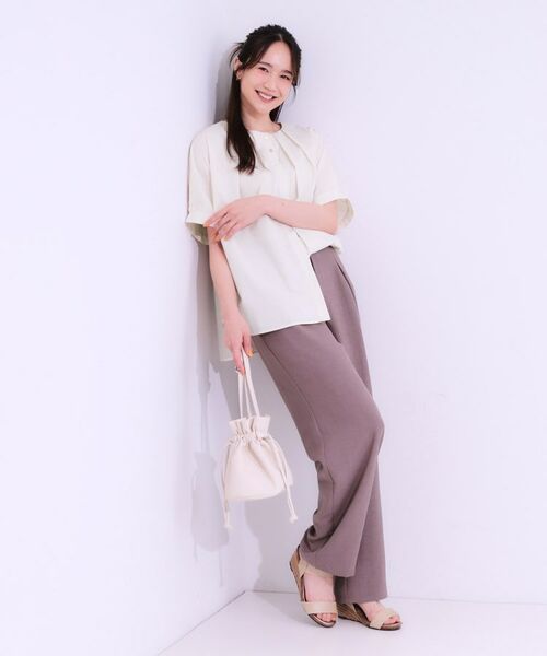 SHOO・LA・RUE / シューラルー シャツ・ブラウス | 【洗える/S-LL】大人の上品シルエット タックデザイン 5分袖ブラウス | 詳細3