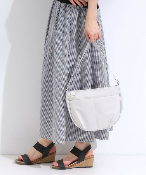 SHOO・LA・RUE / シューラルー ショルダーバッグ | 【撥水】フロントポケットハーフムーンショルダーバッグ | 詳細1