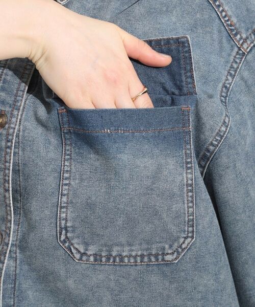 SHOO・LA・RUE / シューラルー シャツ・ブラウス | 【S-LL】こなれ感ある着こなしに ケミカルウォッシュ5分袖デニムシャツ | 詳細17