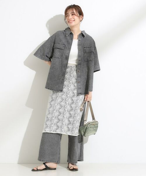 SHOO・LA・RUE / シューラルー シャツ・ブラウス | 【S-LL】こなれ感ある着こなしに ケミカルウォッシュ5分袖デニムシャツ | 詳細3