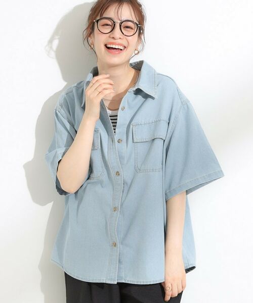 SHOO・LA・RUE / シューラルー シャツ・ブラウス | 【S-LL】こなれ感ある着こなしに ケミカルウォッシュ5分袖デニムシャツ(ブルー(091))