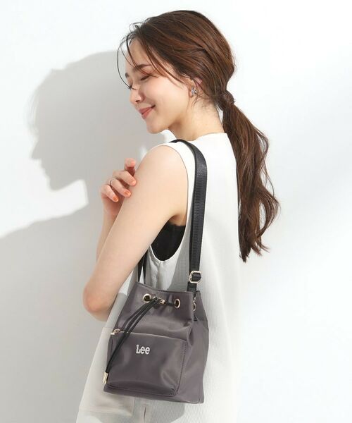 SHOO・LA・RUE / シューラルー ショルダーバッグ | 【Lee別注/撥水】巾着ショルダーバッグ(チャコールグレー(014))