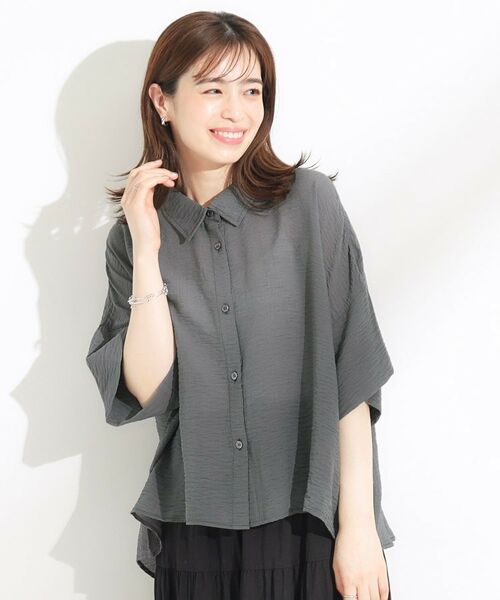 SHOO・LA・RUE / シューラルー シャツ・ブラウス | ゆるっと感がこなれ見え ワッシャーシアー半袖シャツ | 詳細1