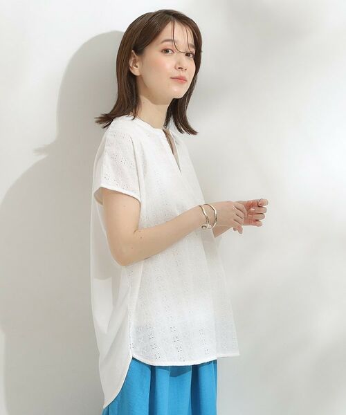 SHOO・LA・RUE / シューラルー カットソー | 【S-LL】抜け感とすっきり見えを叶える 刺繍レース スキッパー襟トップス | 詳細2