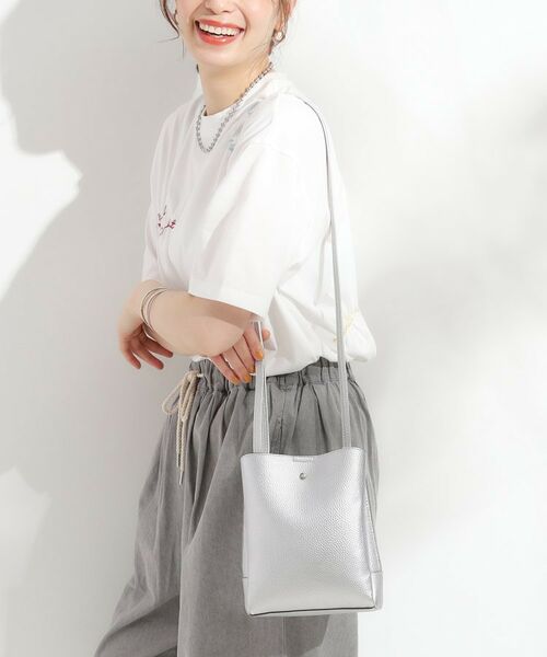軽量】ふわっと軽い3層ショルダーバッグ （ショルダーバッグ