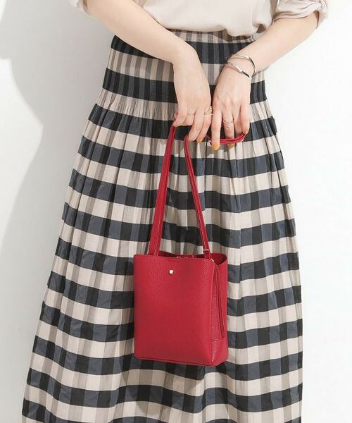 SHOO・LA・RUE / シューラルー ショルダーバッグ | 【軽量】ふわっと軽い3層ショルダーバッグ(レッド(063))