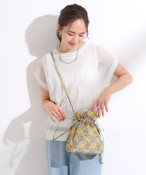 SHOO・LA・RUE / シューラルー ショルダーバッグ | ころんとしたフォルムが魅力 ラタプリント 巾着ショルダーバッグ(イエロー(132))