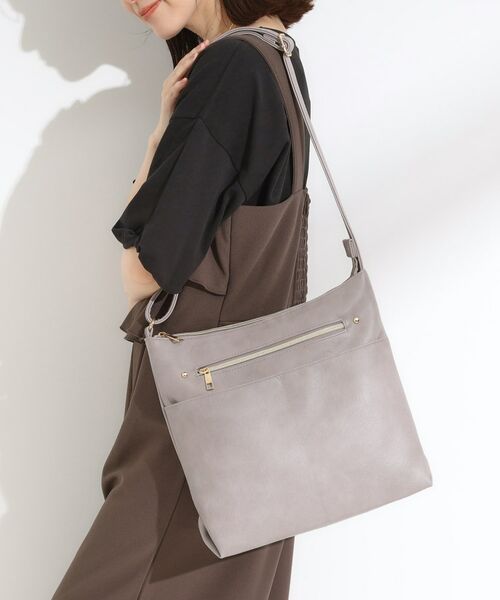 SHOO・LA・RUE / シューラルー ショルダーバッグ | 【デイリー使いに】フロント2ポケット ショルダーバッグ | 詳細1