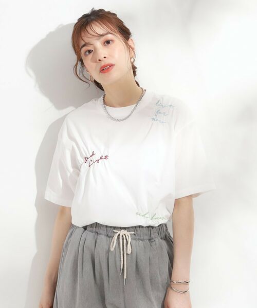 SHOO・LA・RUE / シューラルー Tシャツ | 【ひんやり】大人のカジュアルスタイルに レタリング刺繍Tシャツ | 詳細1