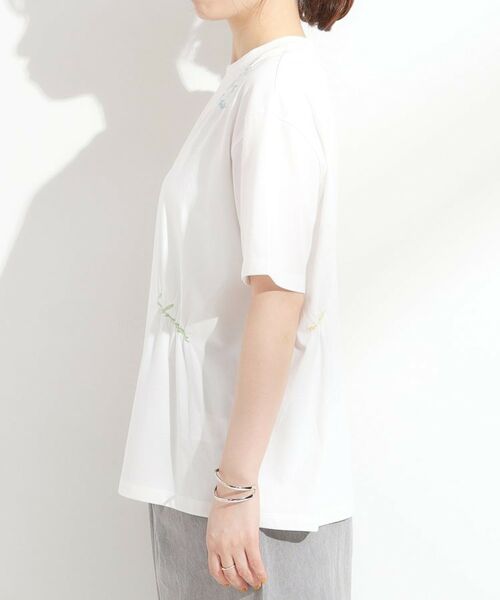 SHOO・LA・RUE / シューラルー Tシャツ | 【ひんやり】大人のカジュアルスタイルに レタリング刺繍Tシャツ | 詳細10