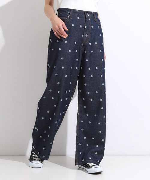 SHOO・LA・RUE / シューラルー デニムパンツ | 【S-LL】周りと差がつく デイジー柄デニムワイドパンツ | 詳細1