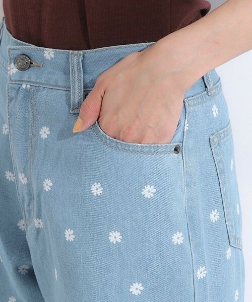 SHOO・LA・RUE / シューラルー デニムパンツ | 【S-LL】周りと差がつく デイジー柄デニムワイドパンツ | 詳細15