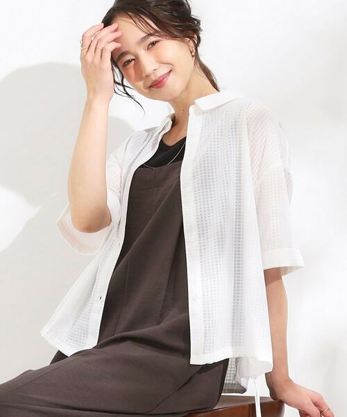 SHOO・LA・RUE / シューラルー シャツ・ブラウス | シルエット変化を楽しめる シアーチェックドロストシャツ(ホワイト(001))